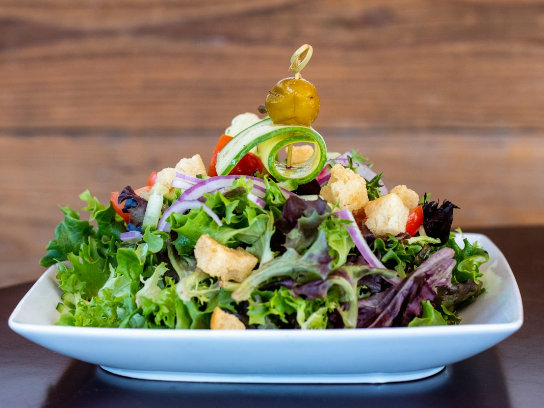 Chickpea and spinach salad